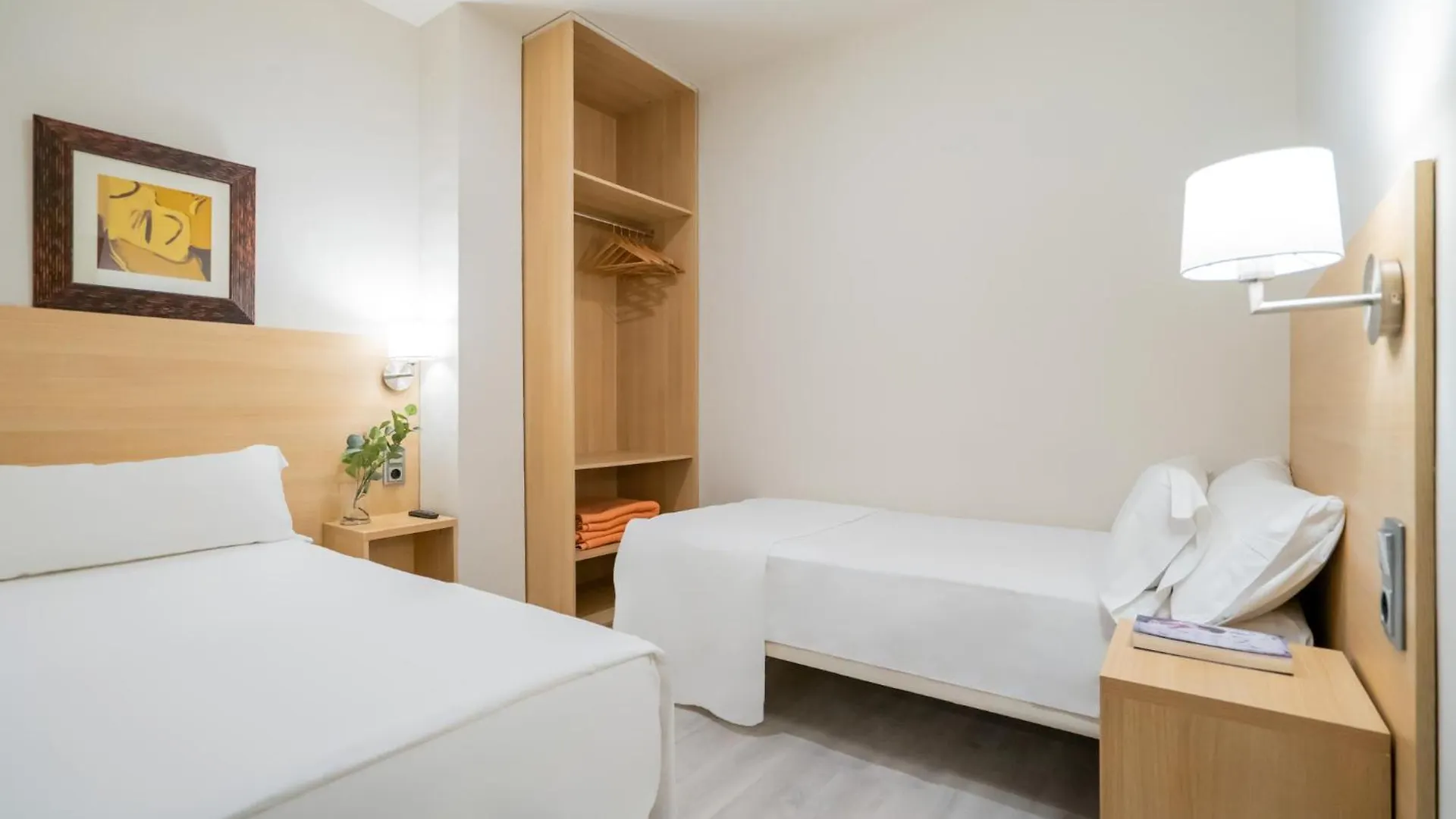 Hotel Glories Barcelona 3*,